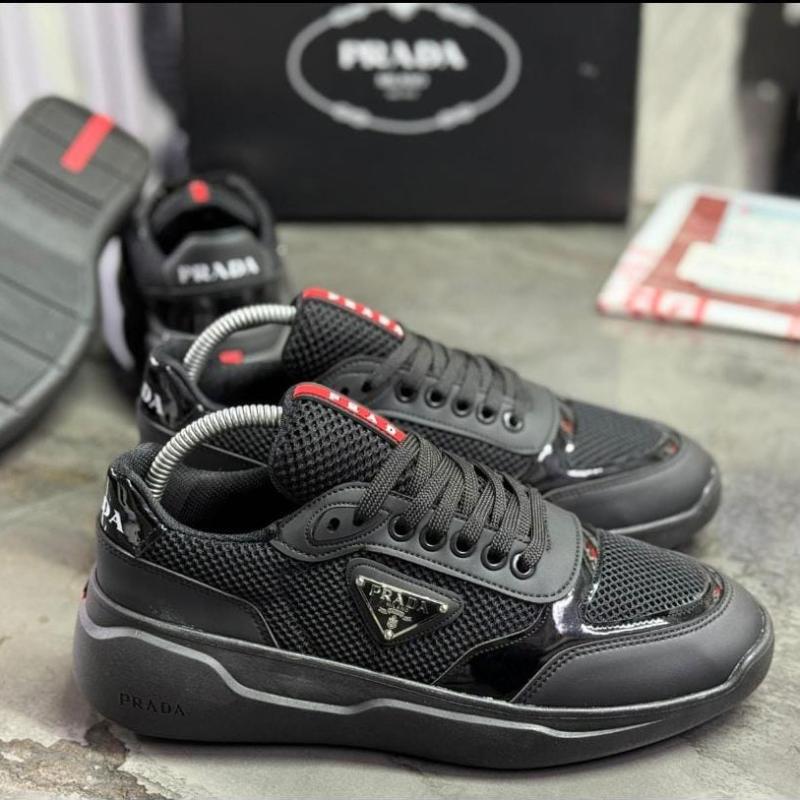 Prada 2026 Siyah